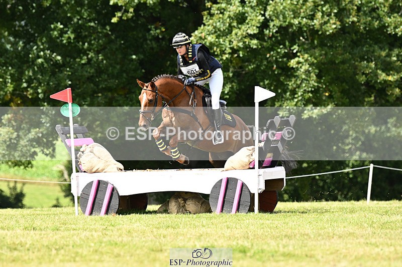 240825X-113632-32075 - 70cm XC 11.00 to 12.00