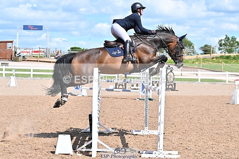 240619A-154030-00920 - Cls 5 Snr Foxhunter and 1.20m Open