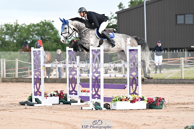 240721A-080910-16408 - Cls 20, 1 Star Gold Tour 1.35m