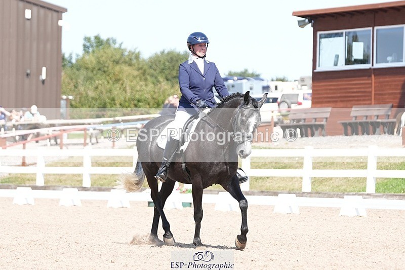 250817-143617-11002 - 206-Mel.NorthwoodBarnridge.Flying.Solo