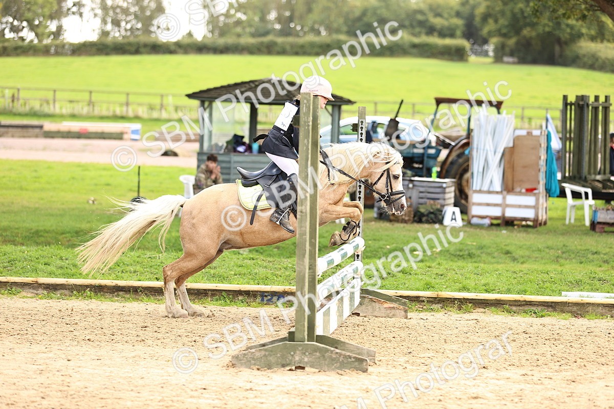 SBM_47919 - J9 - Junior Pony 70cm Championship