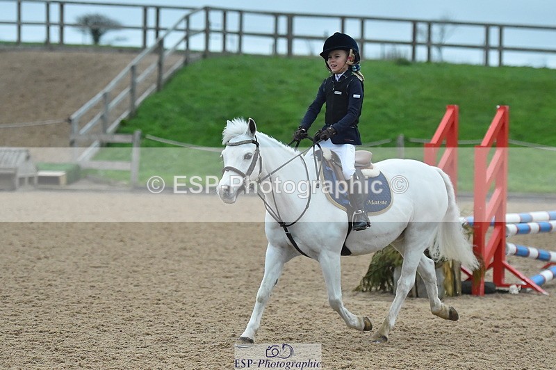 231119A-095022-04442 - Sun Cls 17+18 Club and Schools 70cm