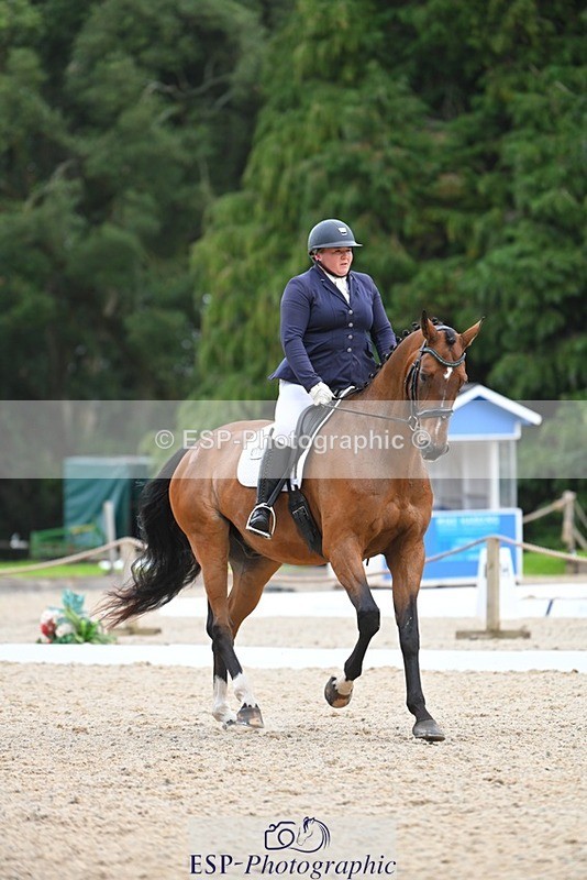 230813-171841-08624 - Cls 14 Medium Silver 16.45 to End