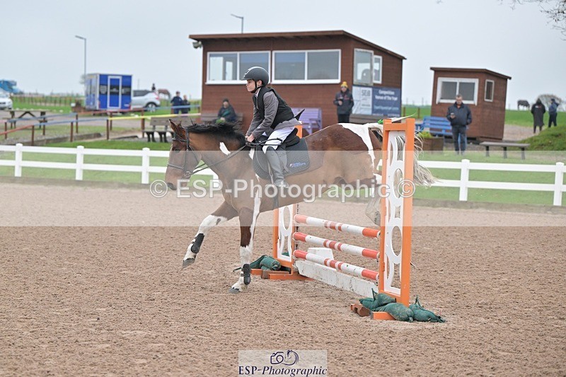 251116-104244-01144 - Cls 4 Pony British Novice and 80cm Open