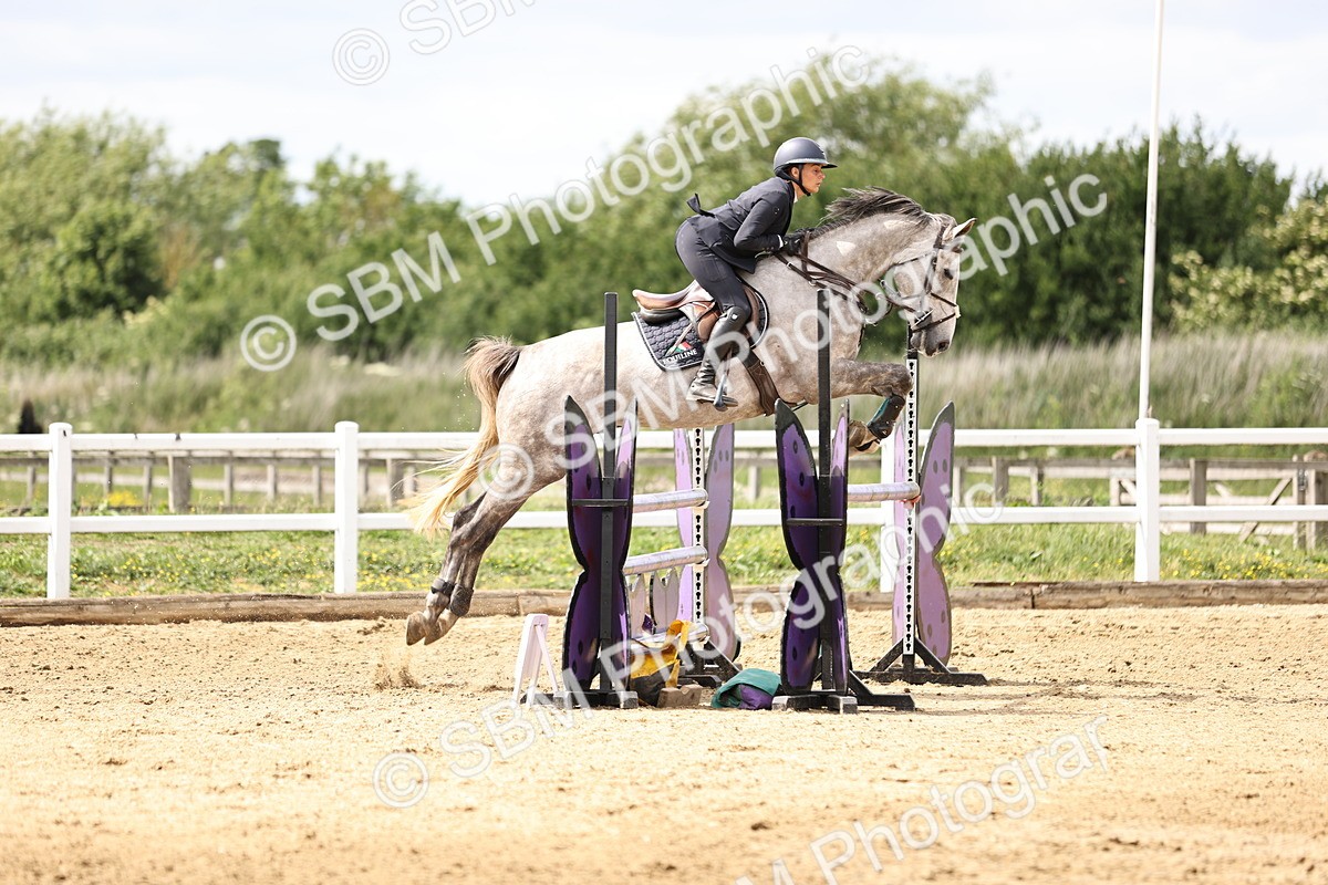 SBM_003476 - Class 11 - Senior Newcomers - 1.10m