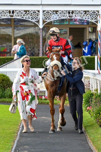 140625-Race 7-Kats Bob-3949 - Race 7 5.20pm Bosun's Restaurant Handicap