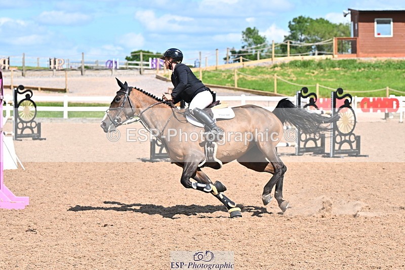 240619A-161326-01160 - Cls 5 Snr Foxhunter and 1.20m Open