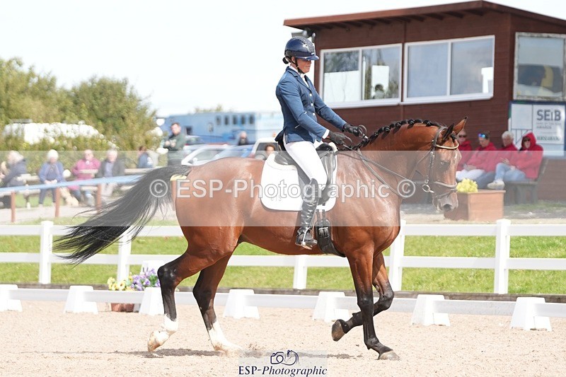 250906-134125-03693 - 019-Loretta.JoynsonOjengel.CVH