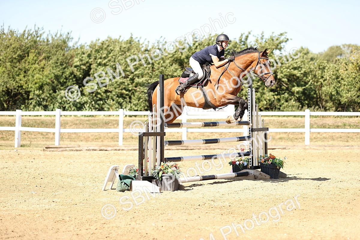 SBM_015607 - Class 16 - Senior foxhunter - 1.20m Open