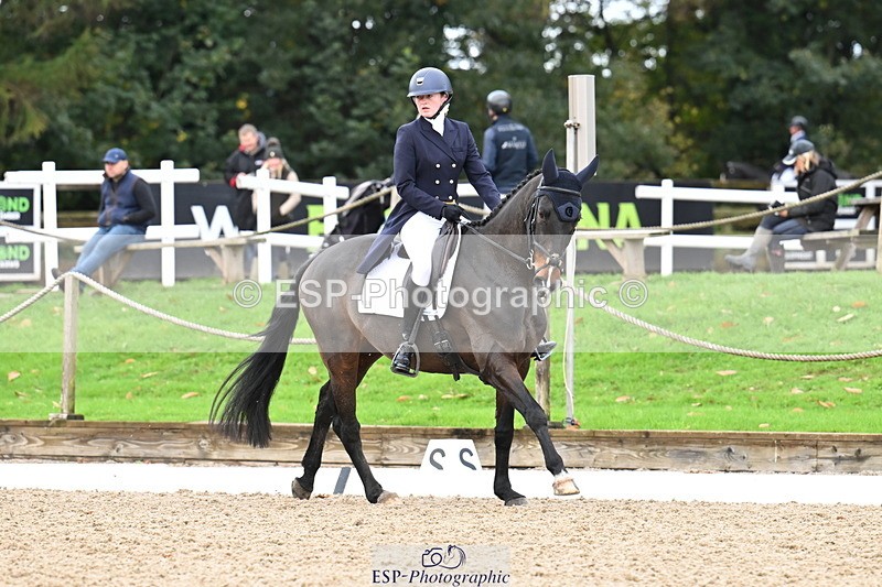 251023A-100626-01425 - B-126-Catherine.Van.Randwyck