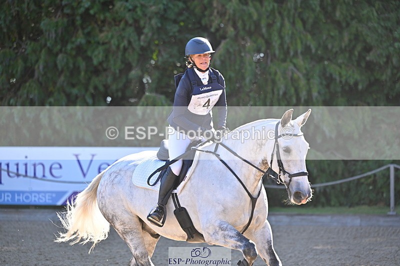 250802A-093306-00139 - A-004-Helen.Hickson-MAYERTORNE.POPADOODLEDOO