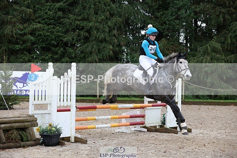 231118-141944-02225 - Cls 3 90cm