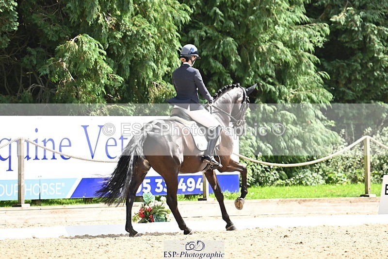 240811-141821-06322 - 115-Lucy.Amy-Millenium.Falcon