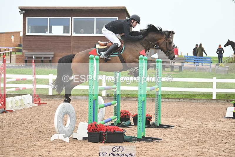 240720A-112940-14485 - Cls 11, 1 Star Bronze Tour 1.15m