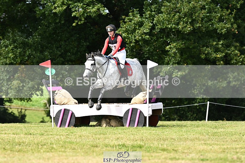 240825X-111124-31969 - 70cm XC 11.00 to 12.00