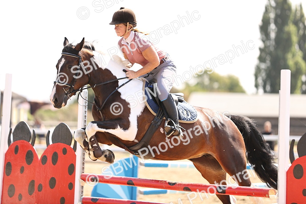 SBM_005967 - Class 9 - Senior British Novice - 90cm