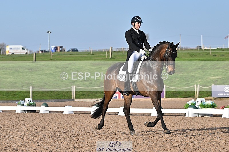 250404-181027-08548 - 159-Darren.Hicks-Tramontana.Tiger.Feet