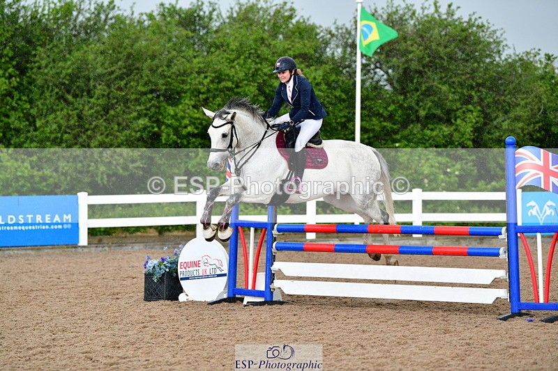 240526A-130113-08153 - Cls 33 95cm National Am Qualifier