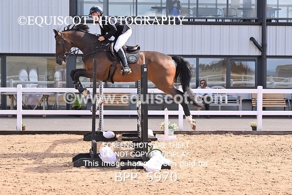 BPP_5970 - CLASS 10 THURS Nupafeeds Senior Dicovery/1m open