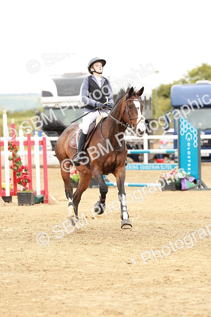 SBM_016690 - Class 20 - Senior Newcomers - 1.10m
