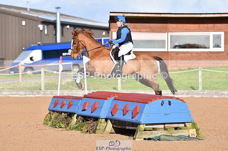 231105A-104308-00404 - 70cm