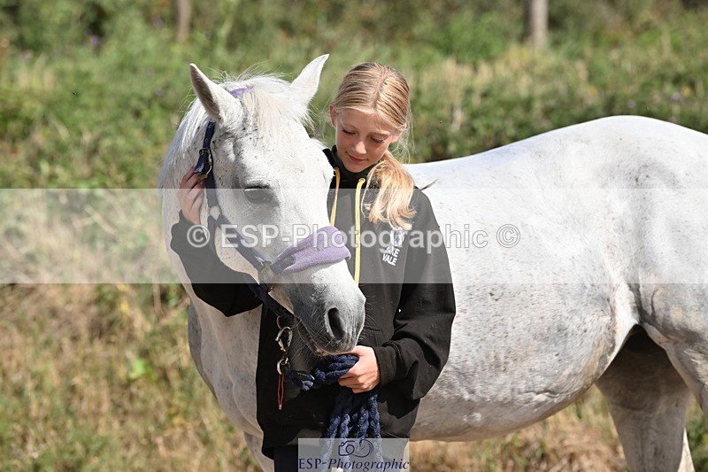 250821B-152411-00765 - Group C - Laraine