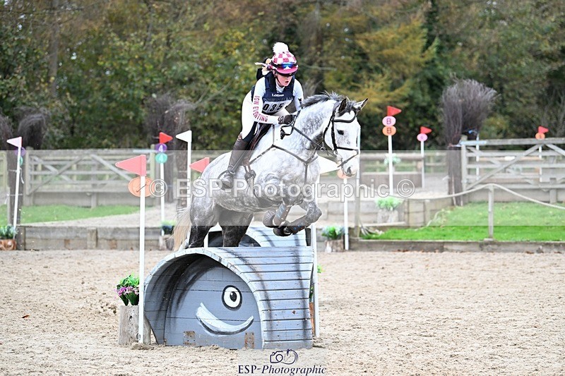 241117-142655-04571 - Cls 3 90-95cm 14.00 to 15.00