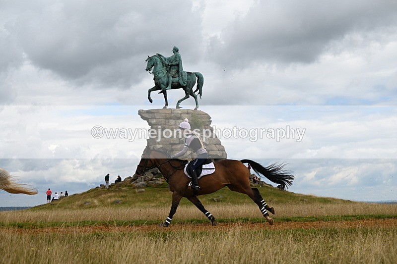 DSC_7209 - Time at Statue 12:45 to 13:15