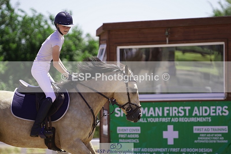 230624A-131132-01525 - Cls 24 Pony Discovery & 90cm Open