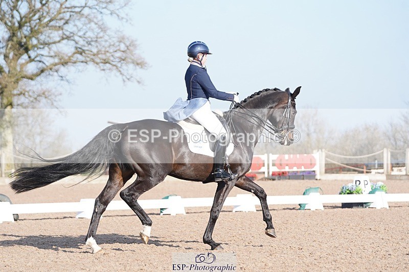 250403-090412-00117 - 003-Abbie.Newbury-Seagry.Firstamour