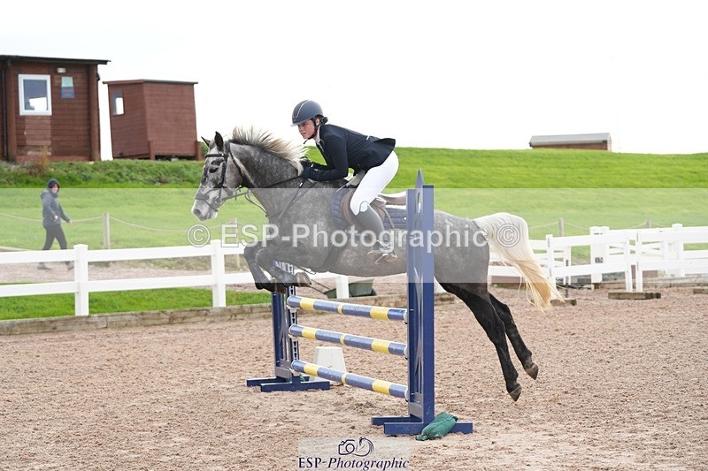 251026-120952-02334 - Cls 4 Pony Winter Novice + 80cm Open