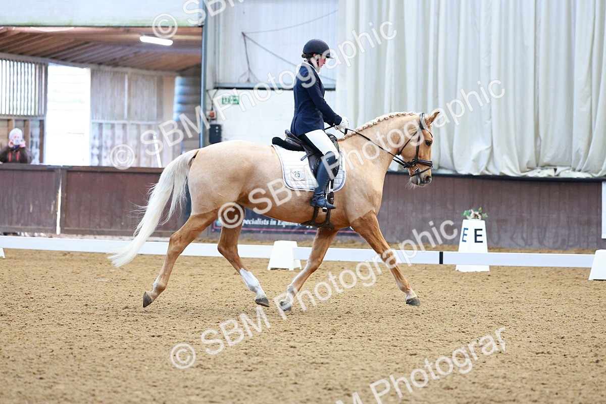 SBM_001166 - Class 18-15-16-22 - Elementary 5 Novice 5-Novice 6