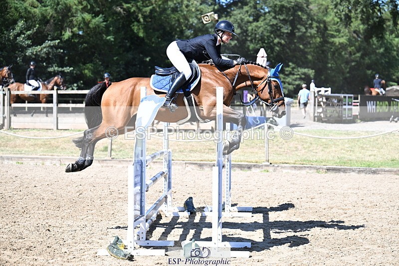 260705A-104515-19056 - Cls 51 5 Year Olds Jump Off