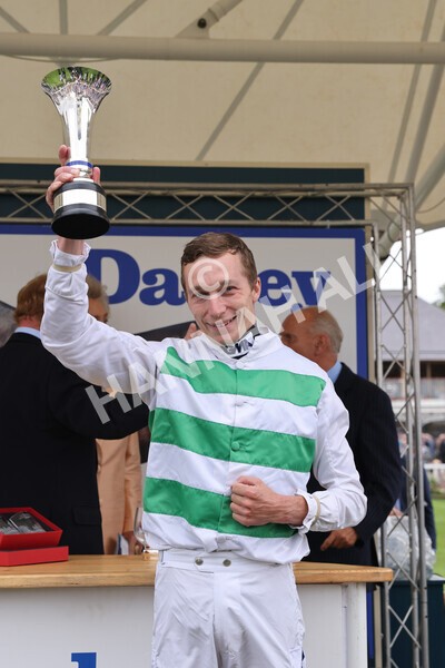 yr18082022r4-101 - Race 4 3.35pm Darley Yorkshire Oaks (British Champions Series Race)