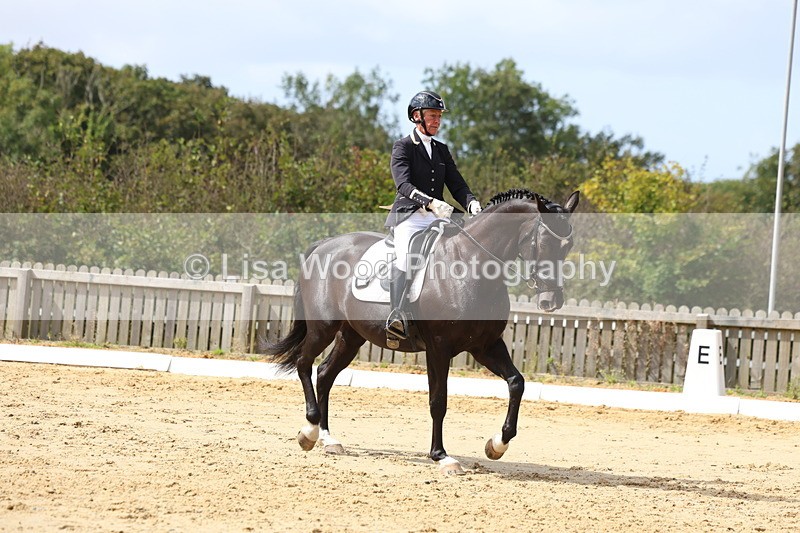 3E7A3810 - Class 8: Novice 6 Section A Championship