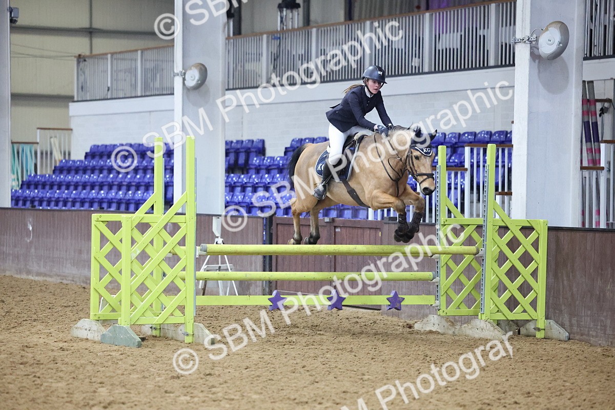 SBM_003254 - Class 11 - Blue Chip Pony Newcomers - 1.00m Open