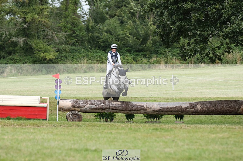 240825X-180511-38472 - 80cm XC 17.30 to End