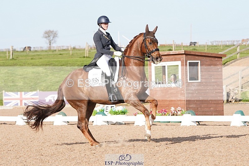 250404-170646-07882 - 141-Tyla.Schou-Dennis.DeNiro