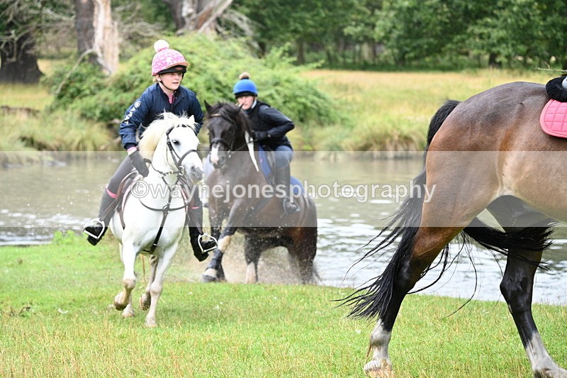 WJ7_9325 - Time at Water 11:53 to 12:23