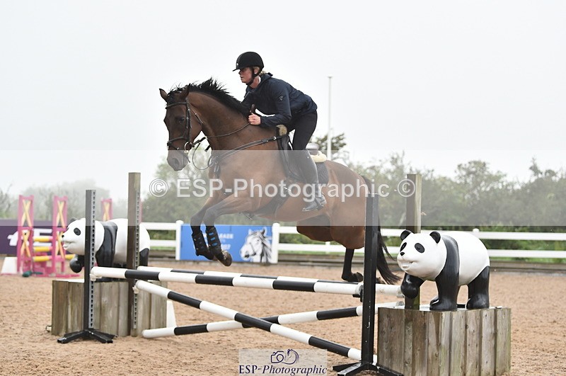 220829A-171228-00379 - 80cm Classes 5a 5b & 6