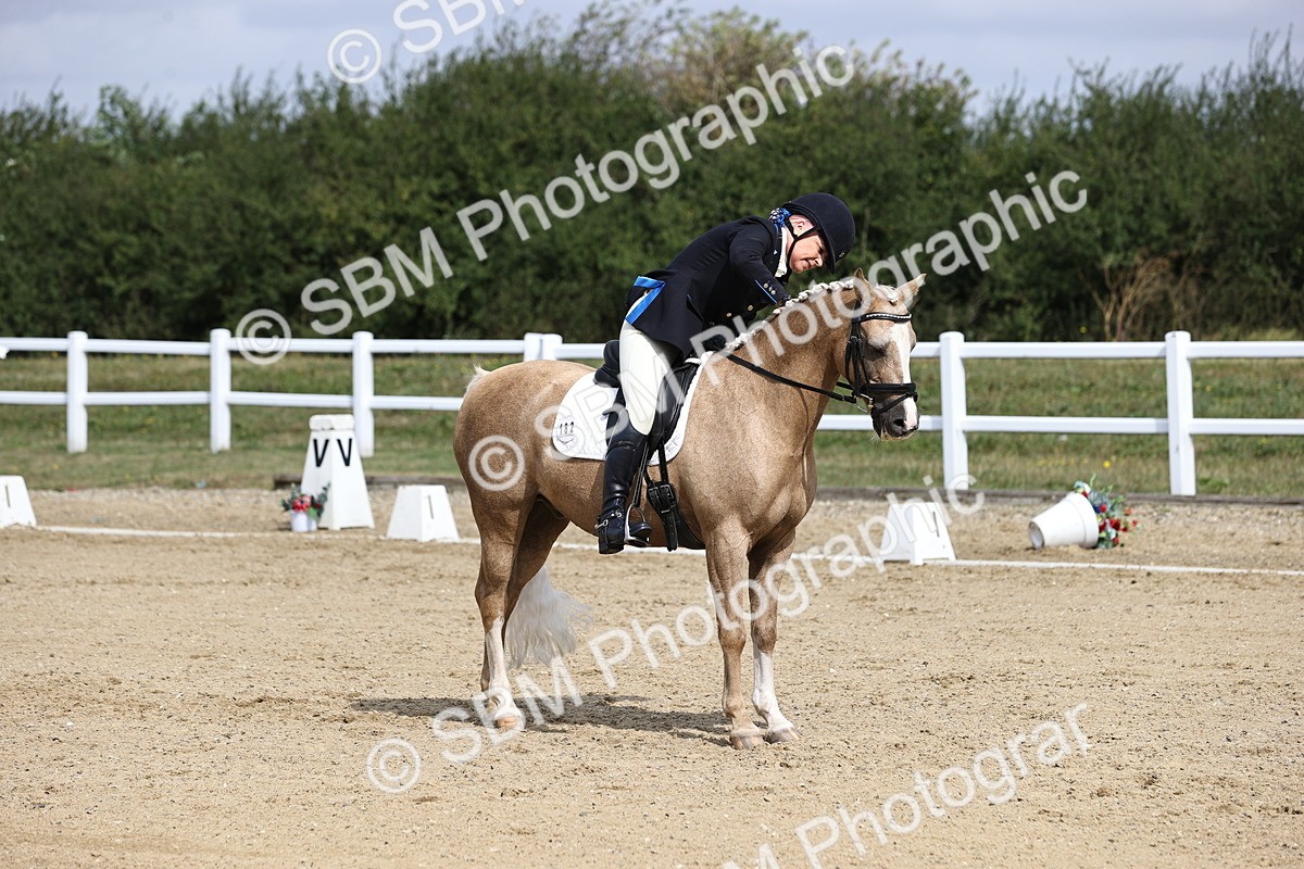 SBM_016211 - Class 14 - Novice 23 - 10.29-11.32