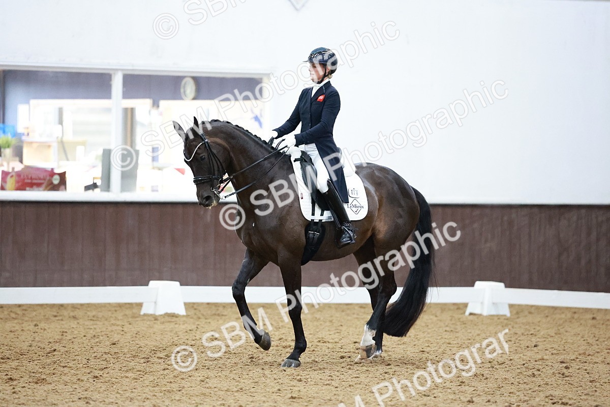 SBM_021660 - Class 14 - FEI Grand Prix - 18.52-19.37
