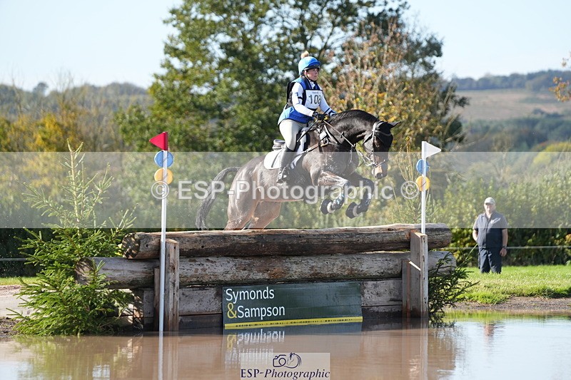 251024A-120310-08588 - B-108-Zoe.Boyles