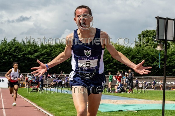 SIAB23-914450 - Track Male Set One