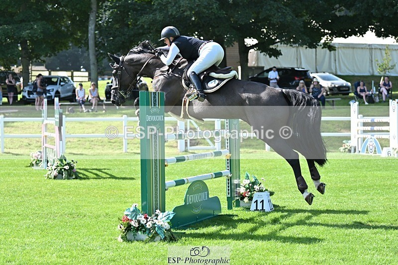 230909-113331-05227 - Cls 11 Snr Foxhunter & 1.20m Open