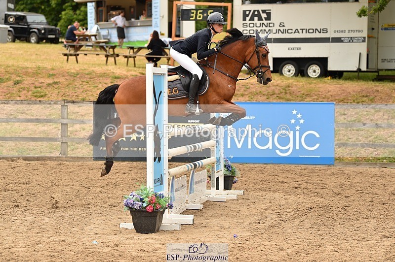 230618-142616-12918 - Cls 25 Pony Foxhunter & 1.10m Open