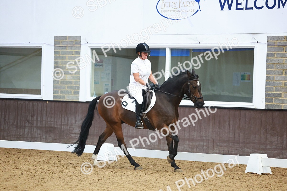 0B8A9077 - Class 6 - Novice 3