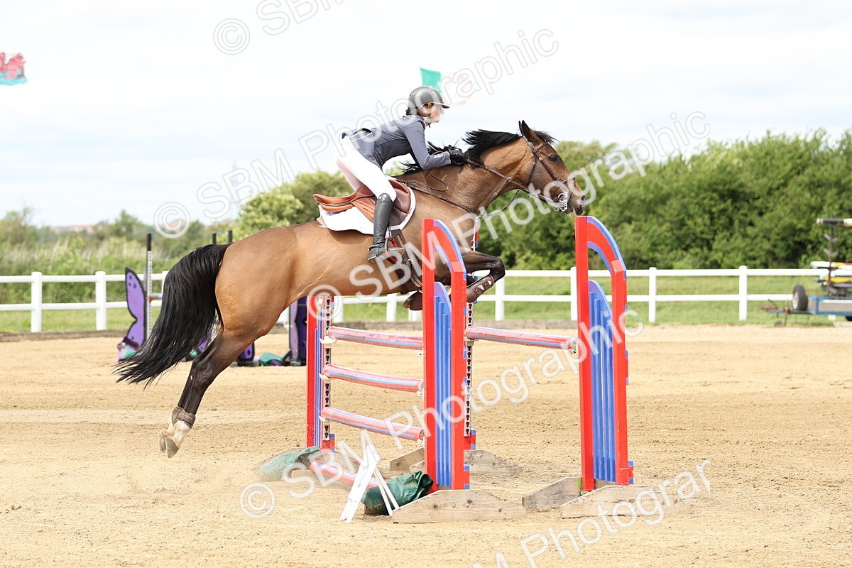 SBM_000960 - Class 4 - Senior Newcomers - 1.10m