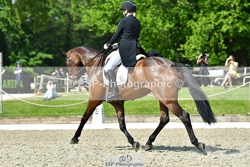 230525-103907-03945 - 414-L_E_B_LIAS_JEWEL-Jonelle_Price-DR