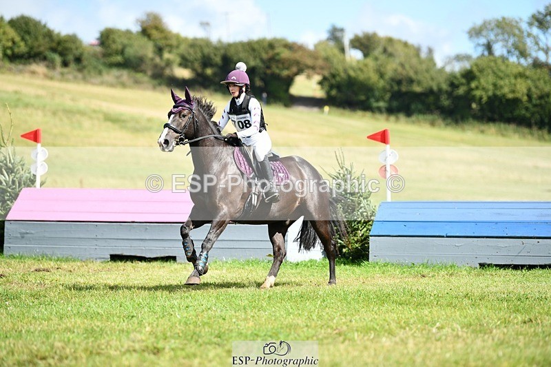 250831-144237-10569 - O-708-Jess.Coombes